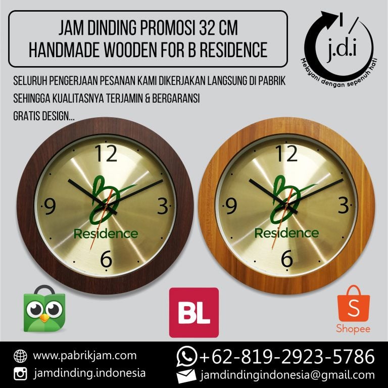 Dua varian Jam Dinding Custom B RESIDENCE 32cm Kayu untuk branding properti premium dari https://pabrikjam.com.