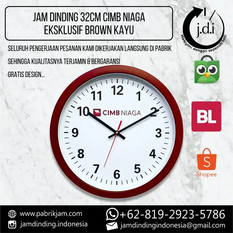 "Jam dinding CIMB NIAGA berdiameter 32 cm dengan bingkai kayu cokelat, dilengkapi dengan informasi kontak dan logo platform e-commerce.