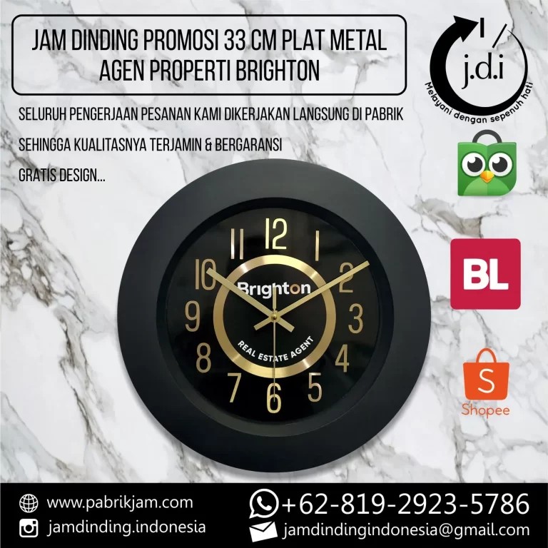 Jam dinding agen properti Brighton berdiameter 33 cm dengan plat metal gold dan logo custom untuk branding perusahaan.