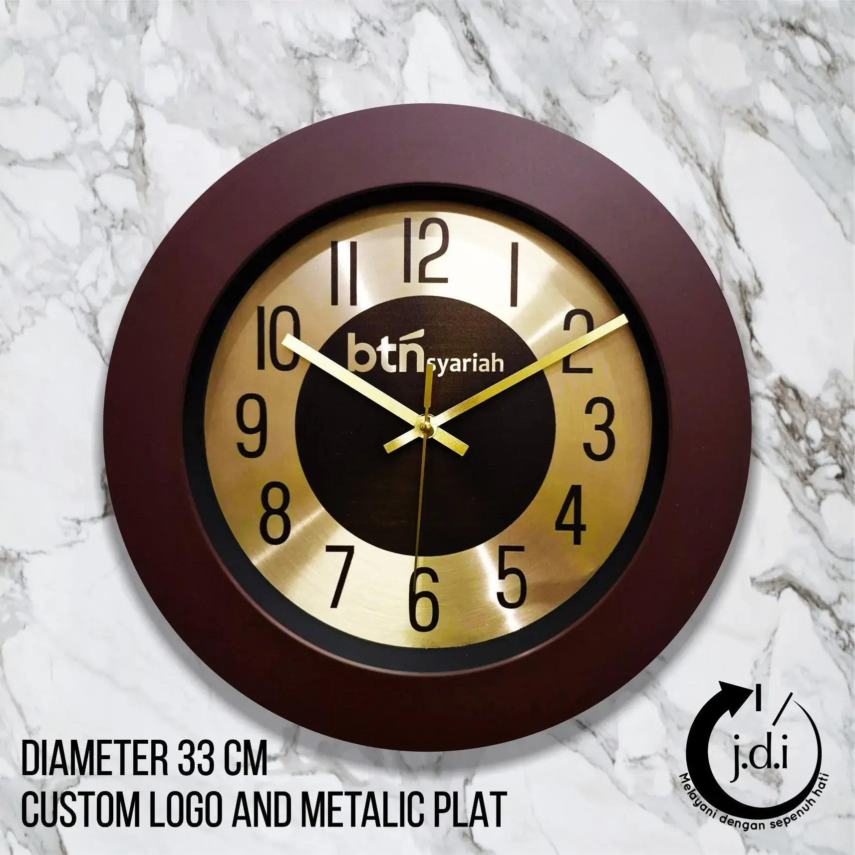 Souvenir jam BTN Syariah custom logo metal 33cm dengan desain elegan dan minimalis, cocok untuk branding dan promosi bisnis. Pesan sekarang di https://pabrikjam.com