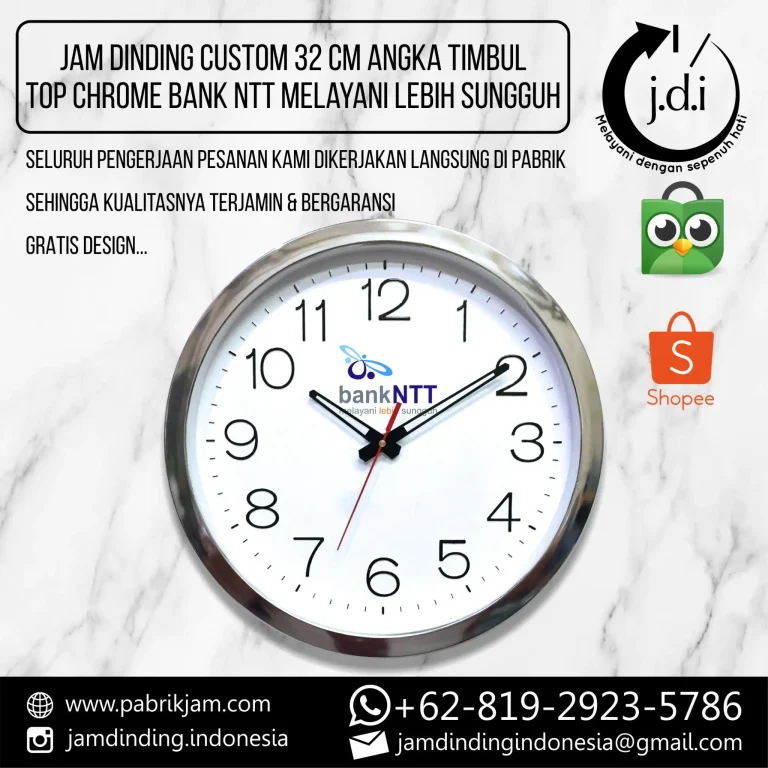Jam dinding BANK NTT ukuran 32cm dengan logo custom angka timbul chrome dari https://pabrikjam.com. Souvenir promosi kantor BANK NTT untuk branding awareness.